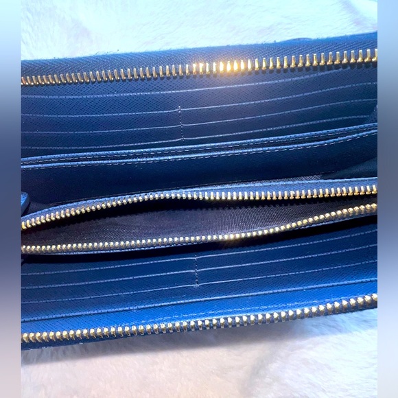 Prada Blue Leather Wallet - Picture 5 of 9